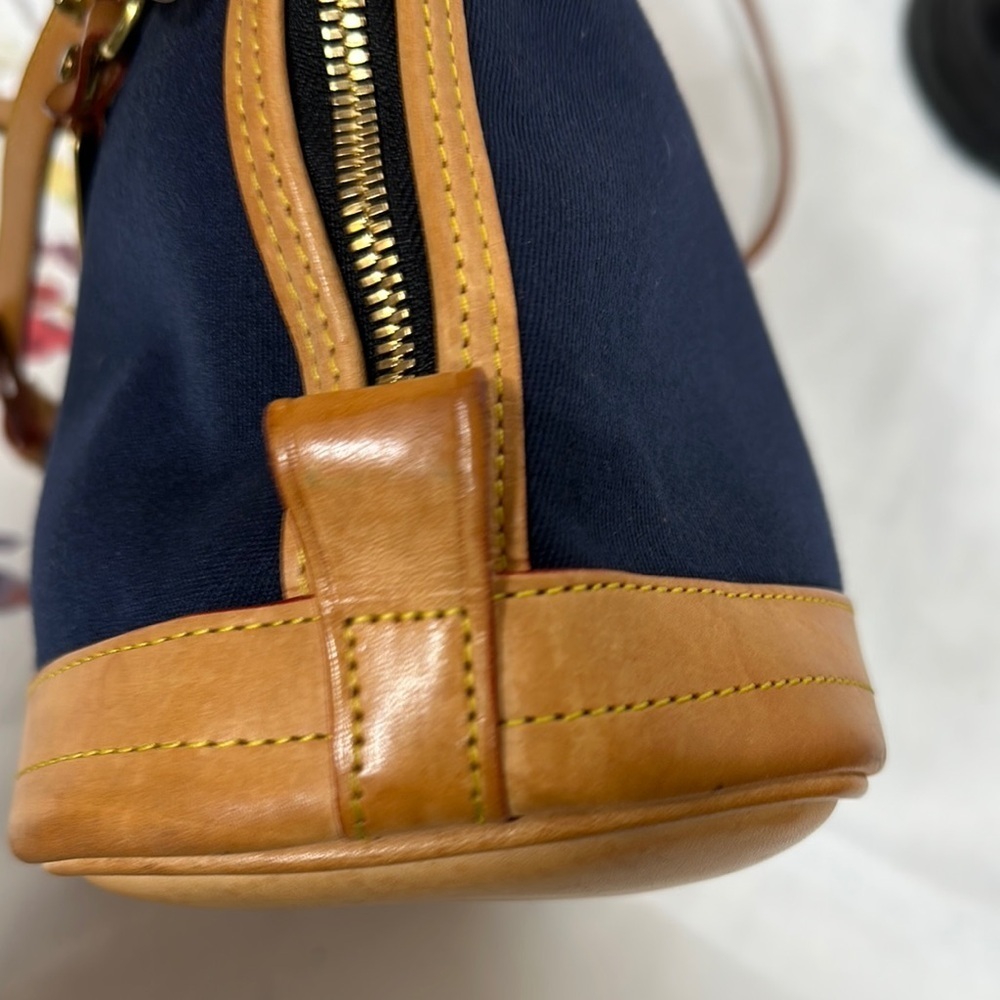 Vintage Dooney & Bourke Tan and Blue Satchel / Crossbody Dome bag - Picture 8 of 16